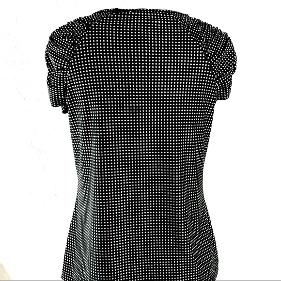 T04 Tommy Hilfiger Black Gold Gathered Short Sleeve Shirt - Picture 9 of 16